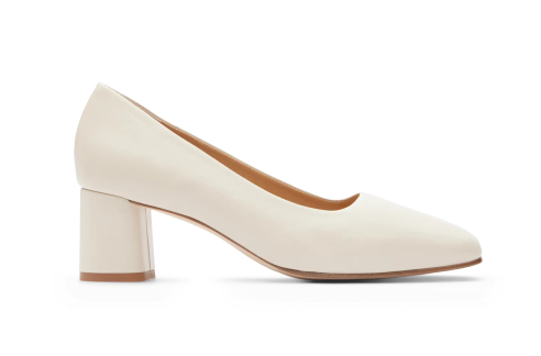 Descoperă eleganța atemporală cu pantofii și accesoriile Lottusse