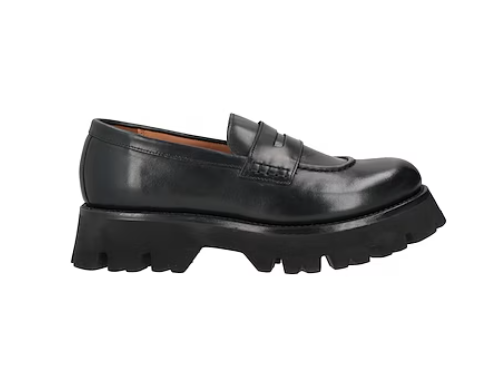 Descoperirea confortului și eleganței cu &icirc;ncălțămintea Grenson pentru orice ocazie